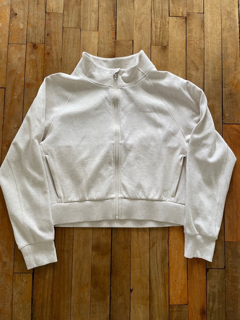 Greyson Ojai full zip lightweight cropped jacket- L